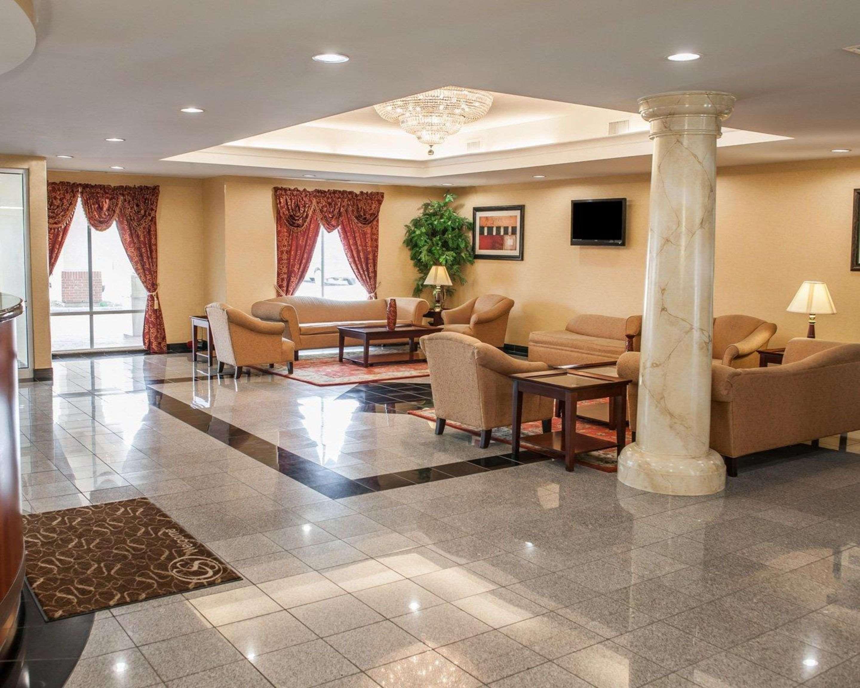 Comfort Suites Near Indianapolis Airport Eksteriør billede